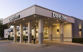 Days Inn By Wyndham London